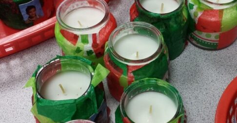 Easy parent Christmas gifts with dollar store candles in a jar