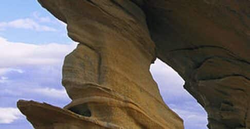 Article about virtual science field trips to teach kids about landforms.